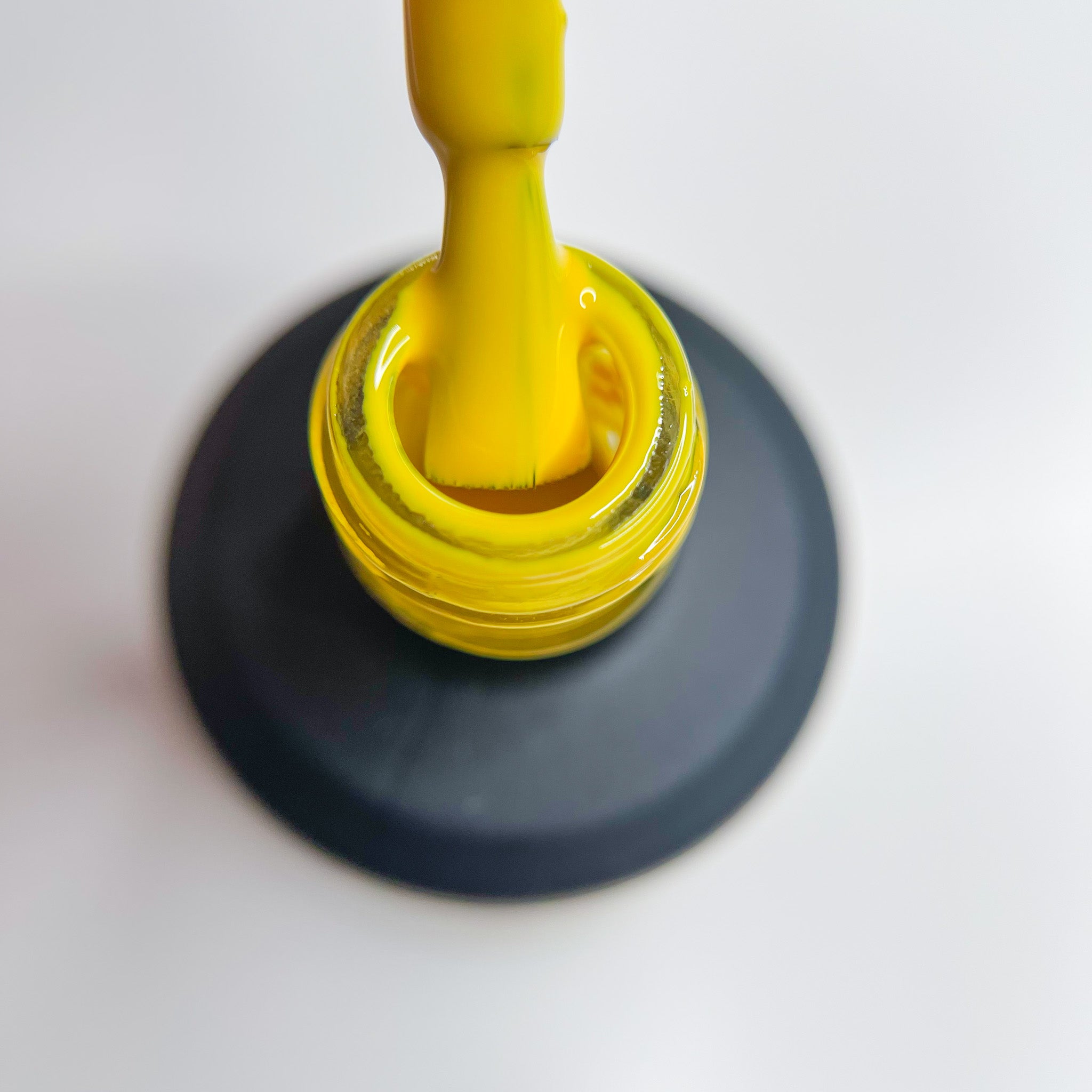 BRIGHT MUSTARD